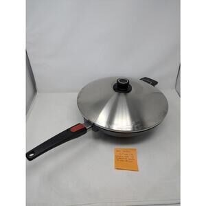 Woll - Diamond Lite 13.4" Non-Stick Black Wok W/Detachable Handle B328